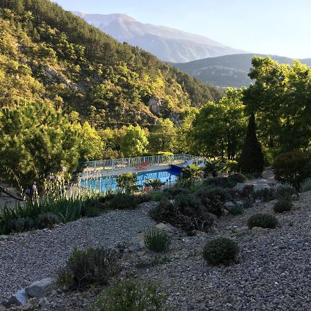 Les Chambres D'Hotes Du Mas Face Au Ventoux Plaisians Buitenkant foto